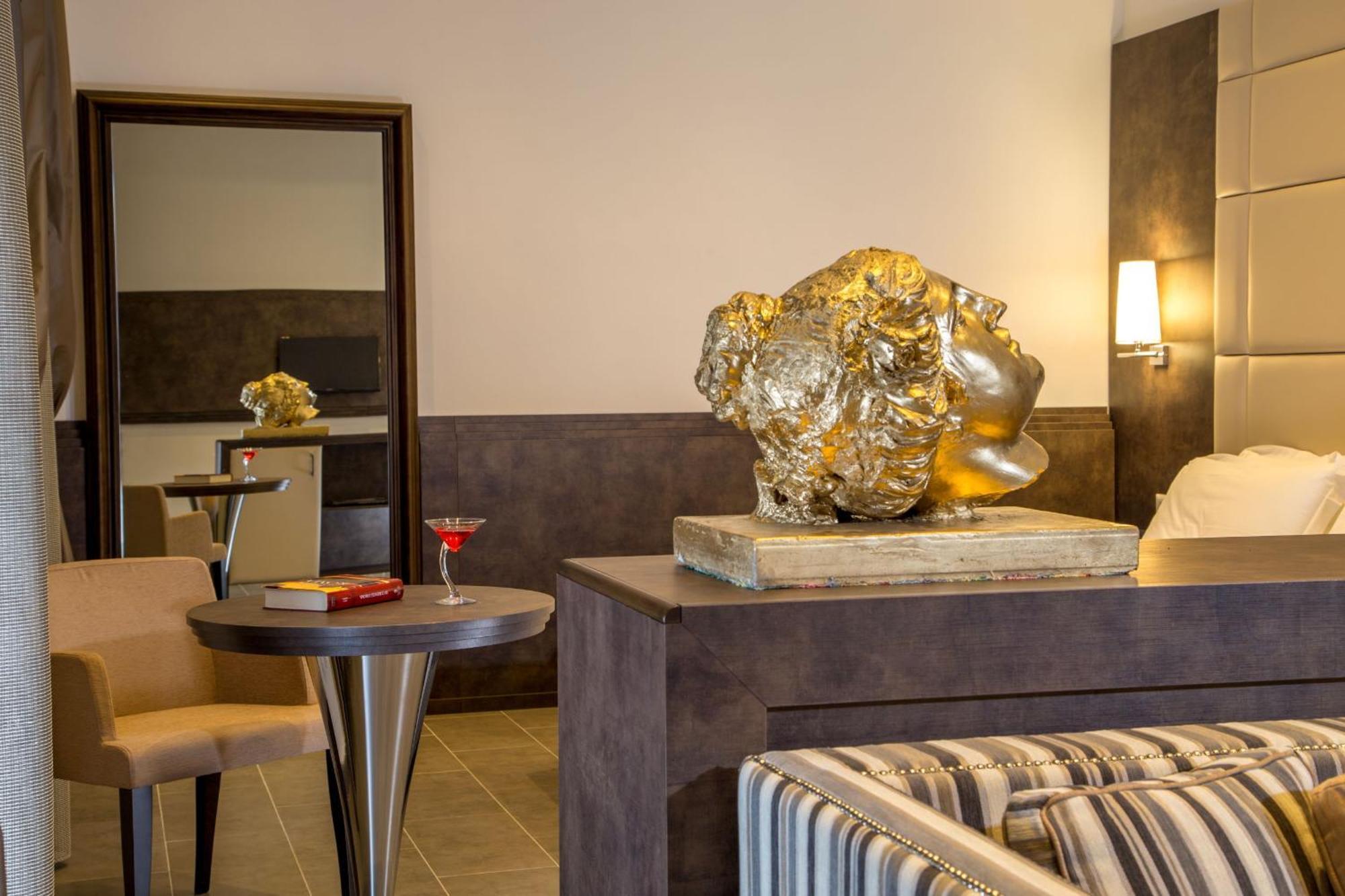 Hearth Hotel — Photos 2