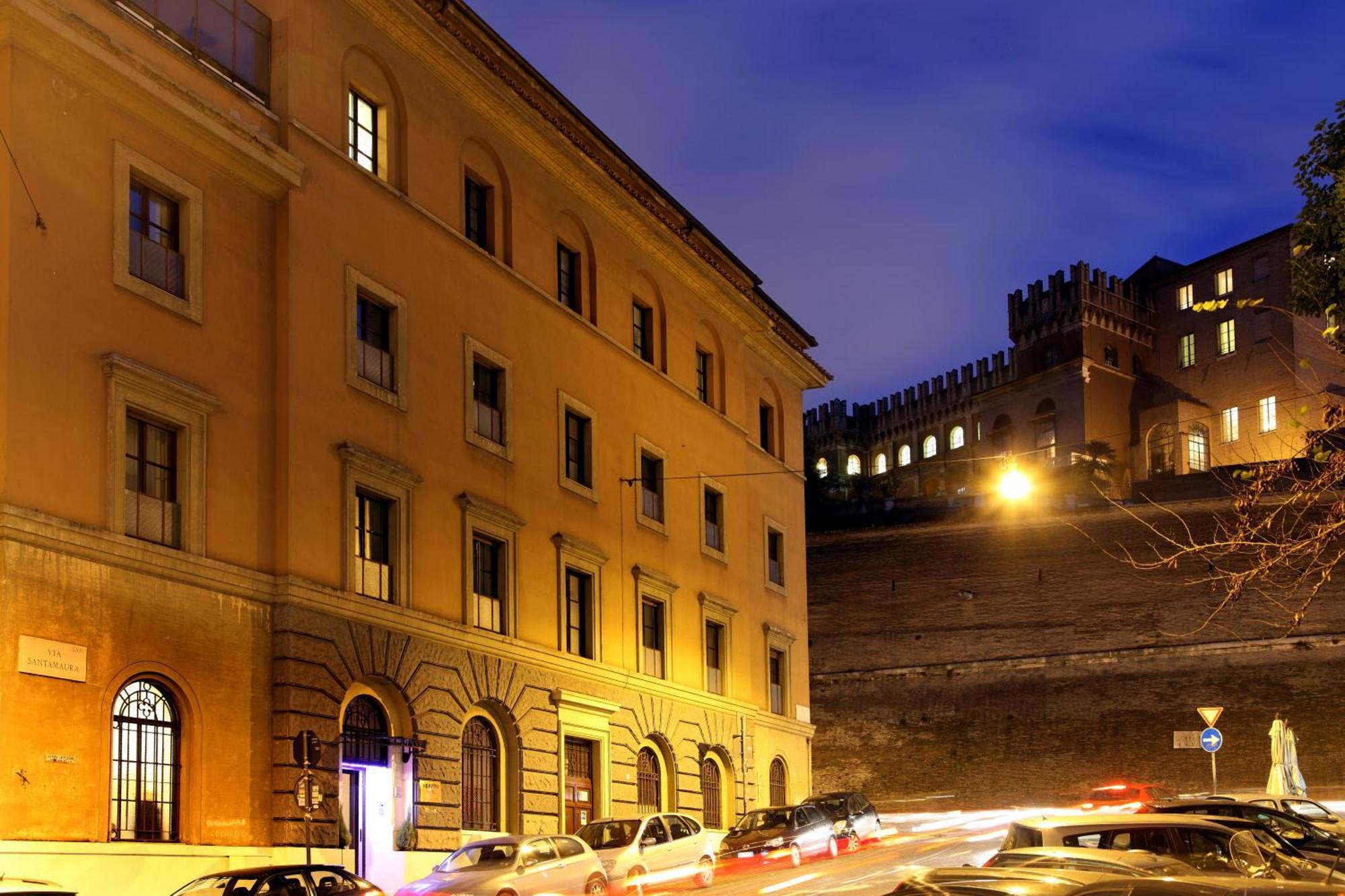 Hearth Hotel, Rome